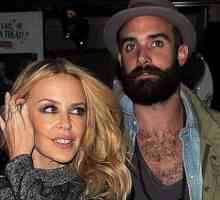 47 Godina star Kylie Minogue uda