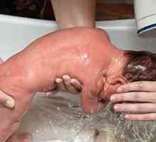 Kako kupati novorođenče