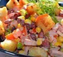 Salata s croutons i šunkom