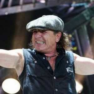 Frontman rock benda AC / DC gubi sluh!