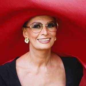 Kako pripremiti pomlađivanja masku od Sophia Loren?