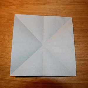 Kako napraviti ljiljan od papira?