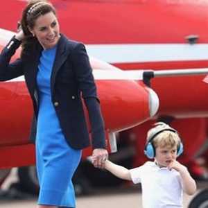 Prince George s roditeljima prvi put posjetio Airshow Royal International zraka tetovaža