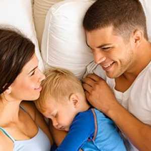Beba spava s roditeljima: za i protiv