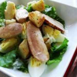 Cezar salata s piletinom i croutons
