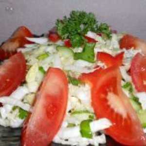 Kineski kupus salata s rajčicama