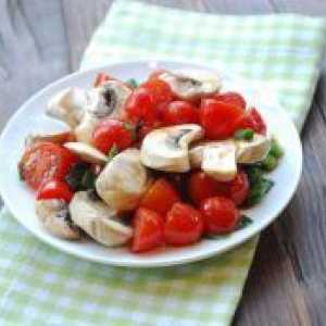 Salata od gljiva i rajčica