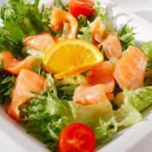 Salata sa lososom i rajčicom